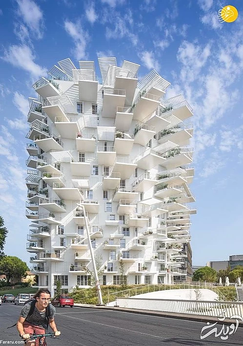 برج درخت سفید در مونپلیه فرانسه